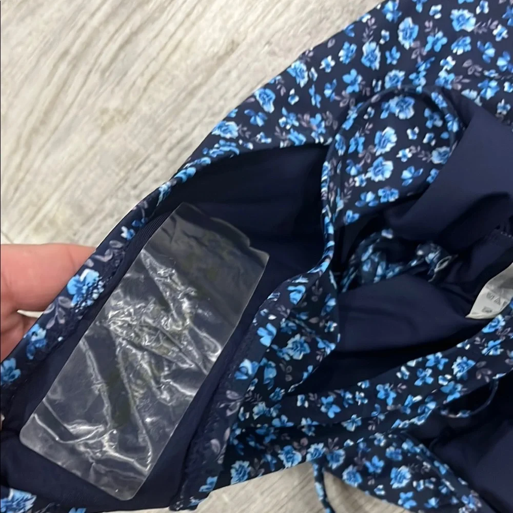 Old Navy Classic Blue One Piece Swimsuit‎ with Sweetheart Neckline XXL plus size